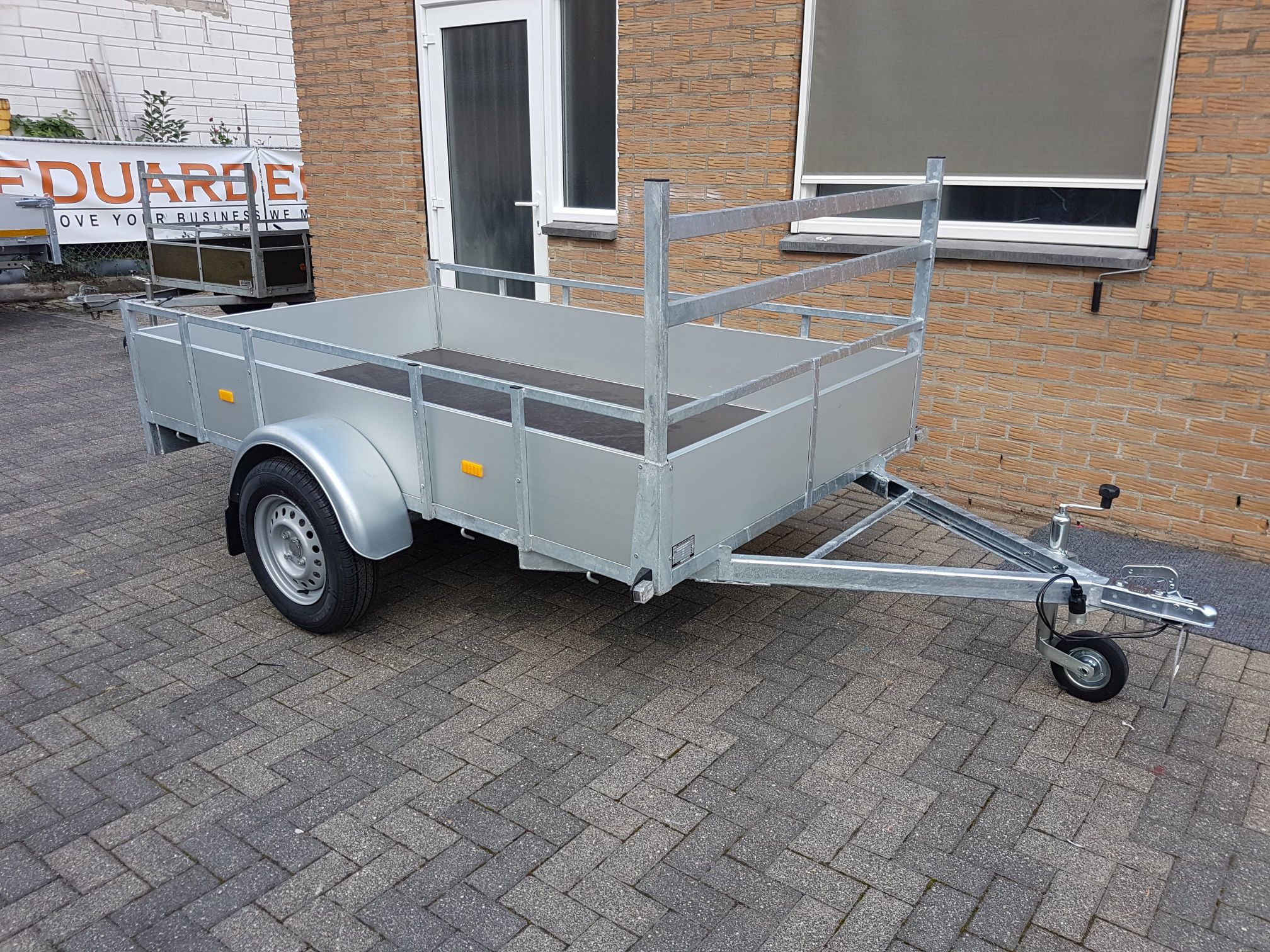 SYMA Bakwagen enkelasser aluminium 200X130 - Jagers Aanhangwagens