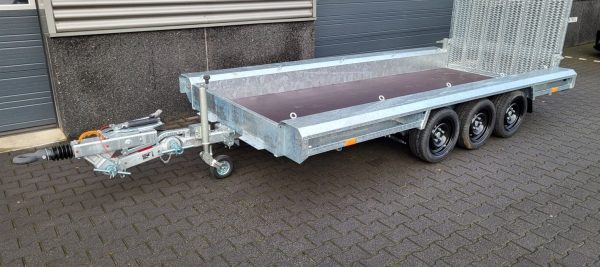 Zwanenhals-voor-laag-400x150-3as-1575x700