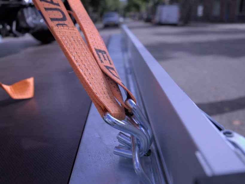 lading-vastzetten-aanhangwagen