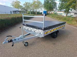 Eduard plateauwagen met vlakzeil